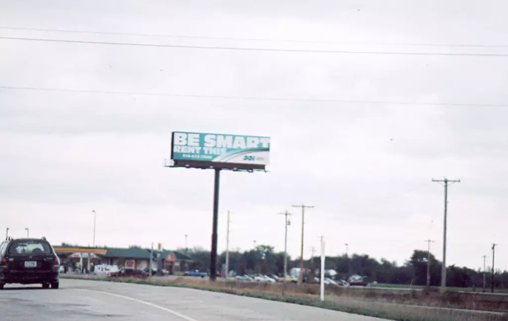 Hwy 27 750 ft S/O Hwy 136 ES, S/F