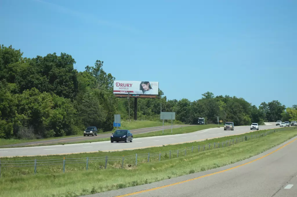 I-70 0.8 mi W/O Hwy J, Exit 199 NS, W/F