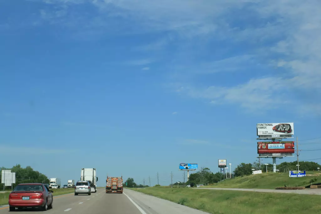 I-70 1.1 mi E/O Hwy 47, Exit #193 SS, W/F