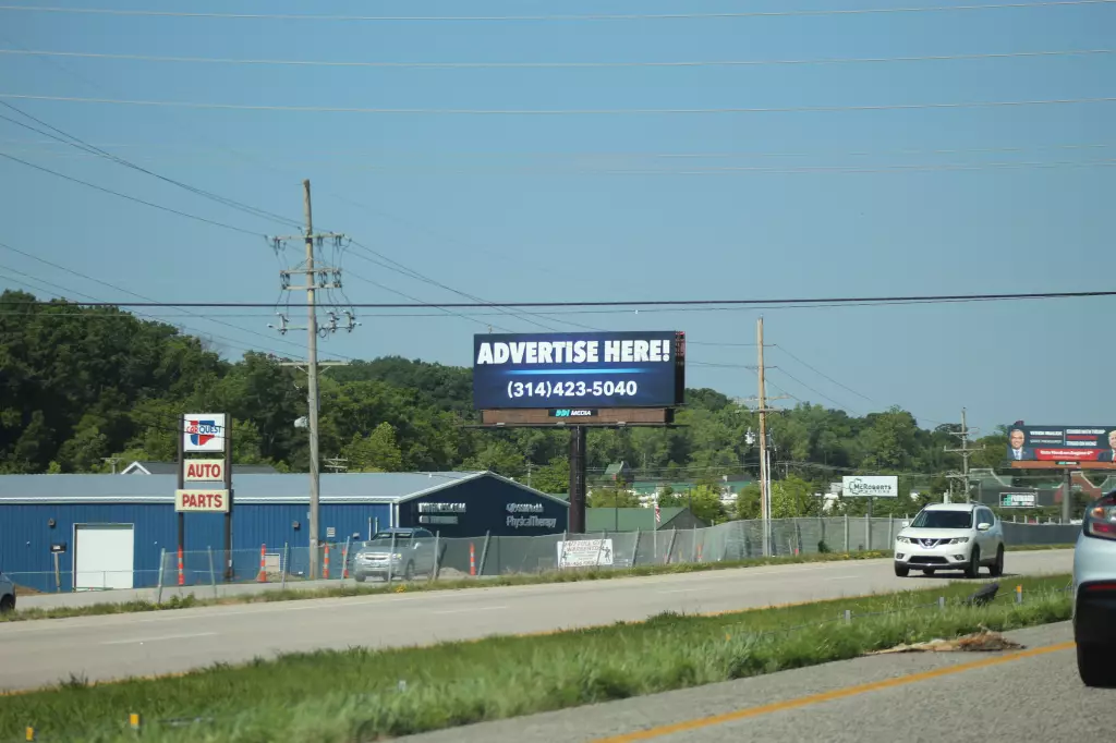 I-70 3.9 mi E/O Hwy B/Hwy A, Exit #188 SS, E/F
