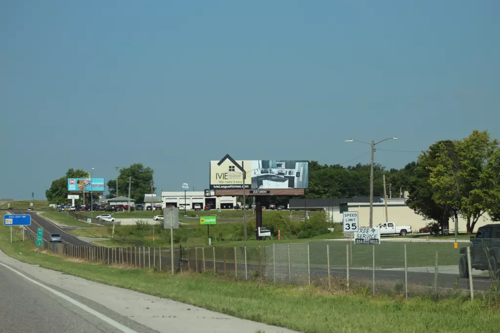 I-70 0.5 mi W/O Hwy J NS, E/F