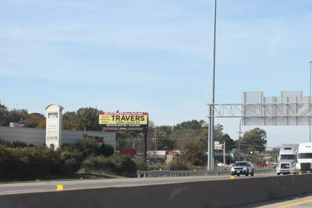 I-70 0.4 mi W/O Mid Rivers Mall Drive SS, E/F