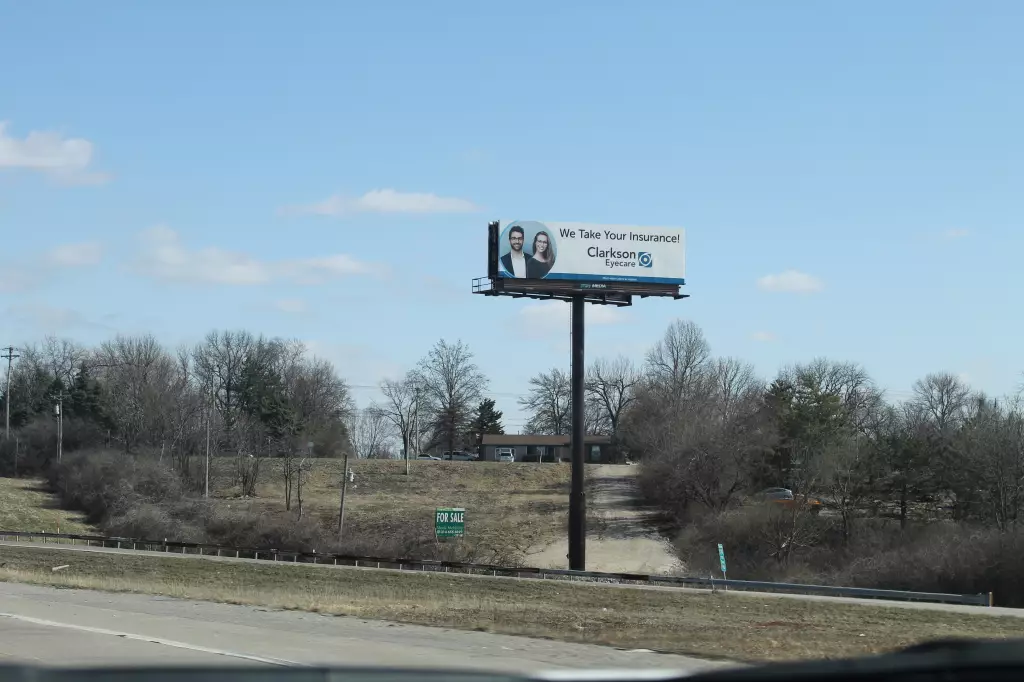 I-70 0.1 mi W/O McKelvey Rd. SS, W/F