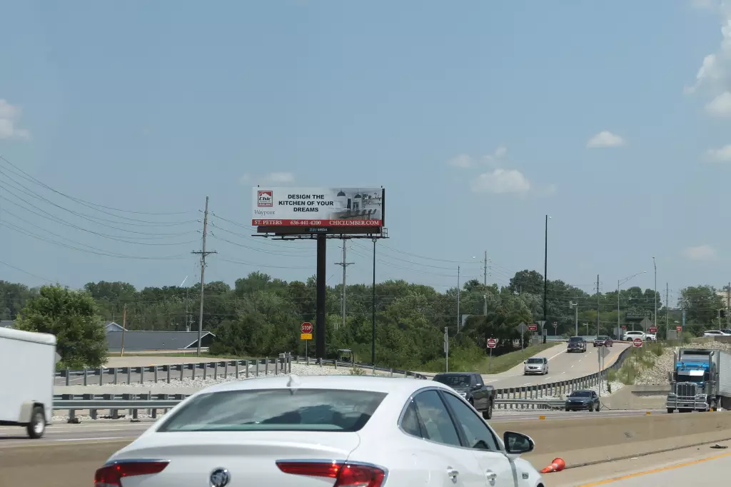 I-70 100 ft W/O TR Hughes NS, W/F