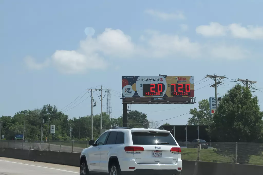 I-70 0.3 mi W/O Hwy 94 SS, W/F