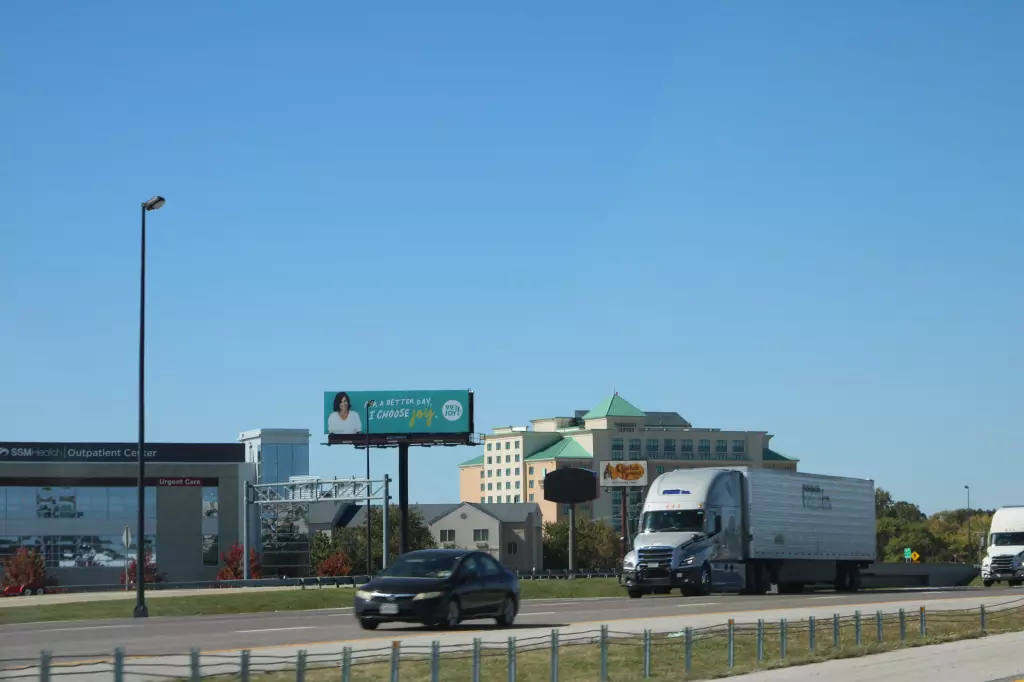 I-70 0.2 mi W/O Fifth St. SS, E/F