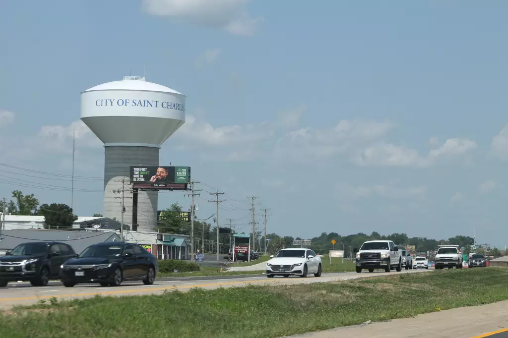 MO-94 0.4 mi W/O Zumbehl Rd. WS, S/F
