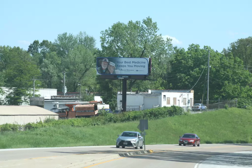 HWY 67 0.3 mi S/O Alton Square Mall Dr. ES, N/F