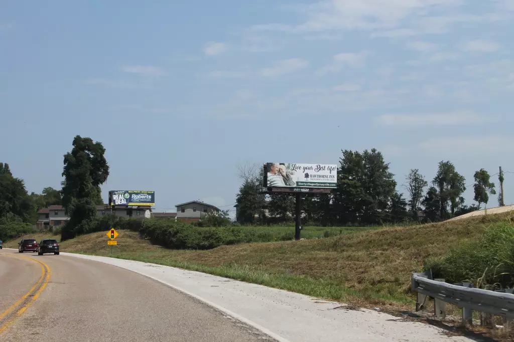 HWY 67 0.2 mi S/O Alton Square Mall Dr. ES, S/F