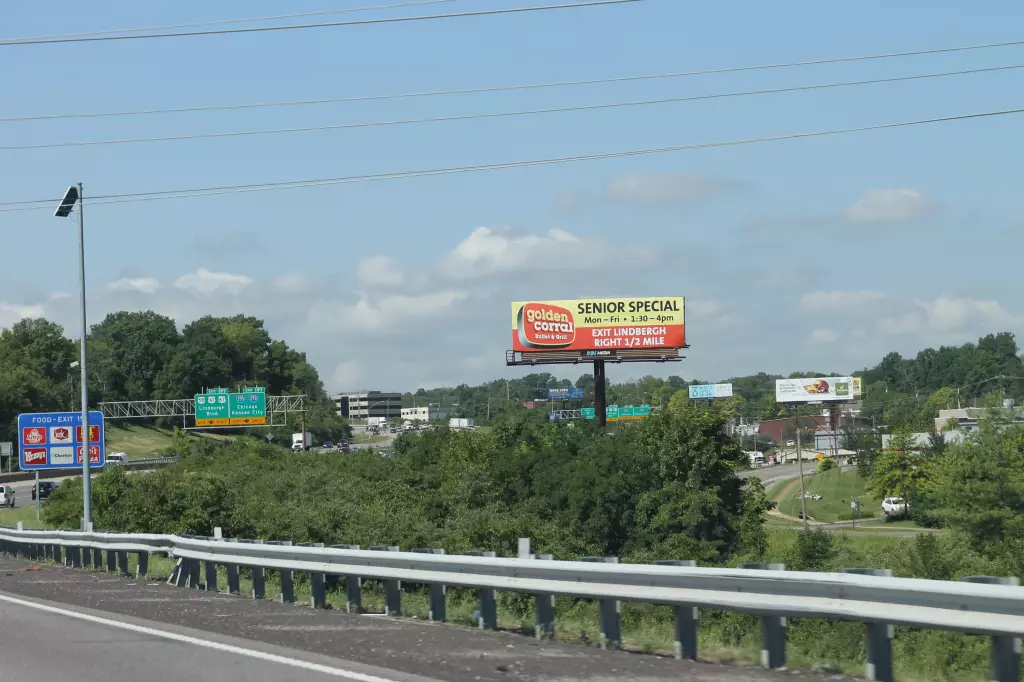 I-55 0.9 mi N/O Lindbergh Blvd. WS, N/F