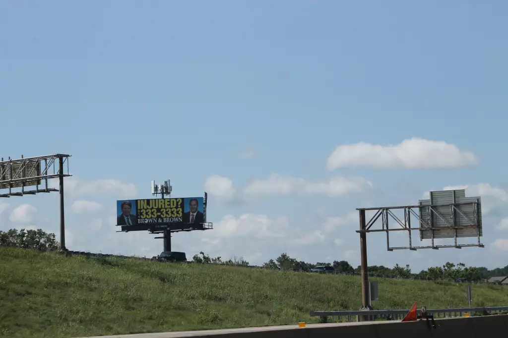 I-55 0.2 mi S/O I-270 ES, N/F