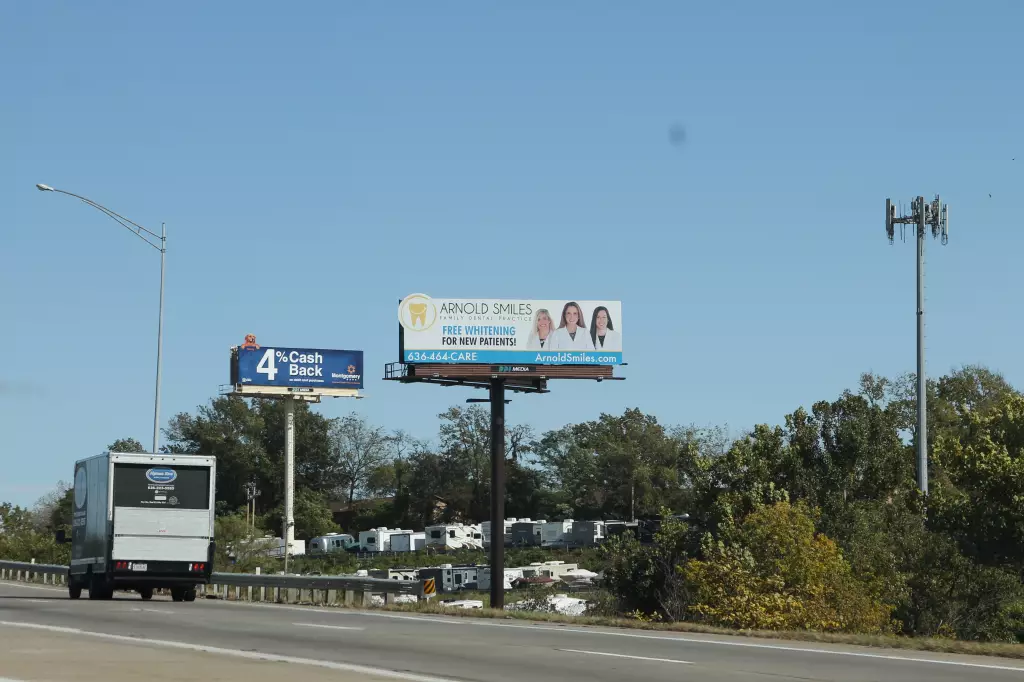 I-55 0.2 mi S/O I-270 ES, S/F