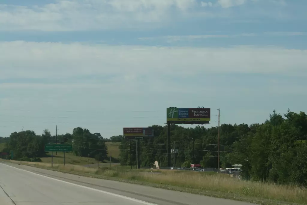 I-55 1.2 mi S/O Brewer Exit WS, N/F