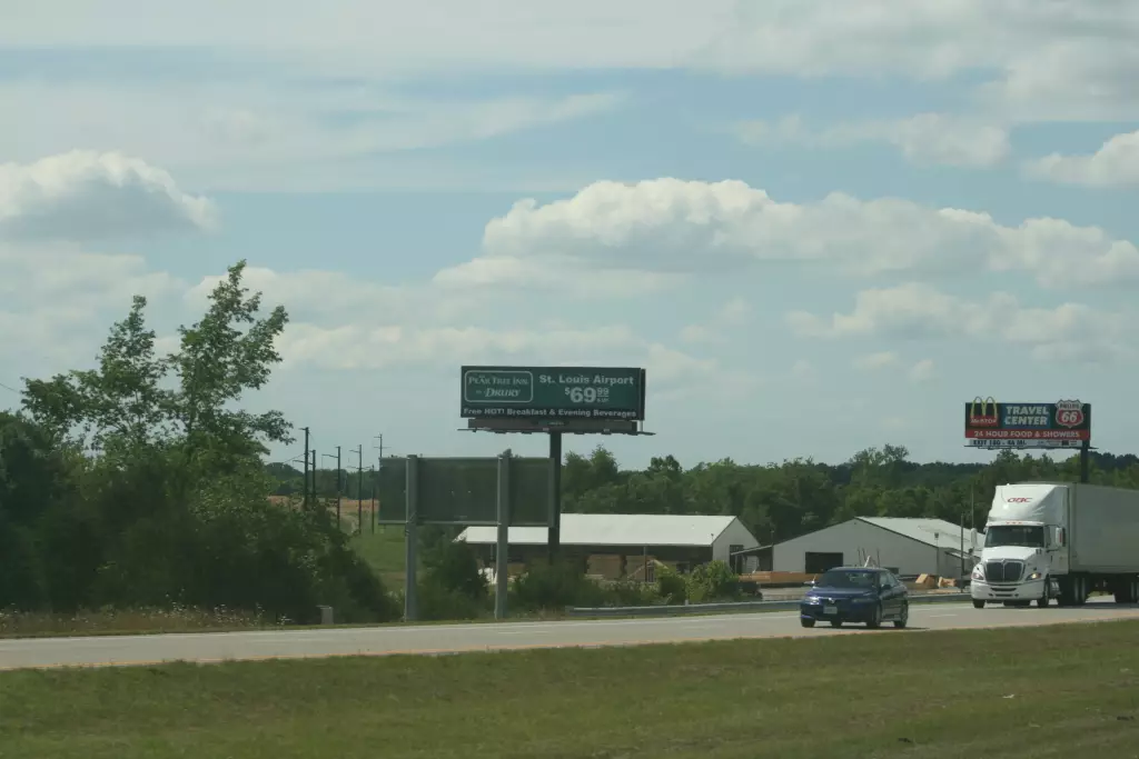 I-55 1.3 mi S/O Brewer Exit WS, S/F
