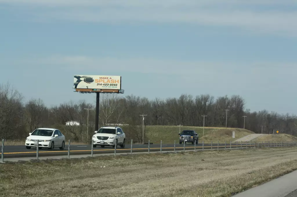 I-55 9 mi S/O Appleton Exit #117 WS, S/F