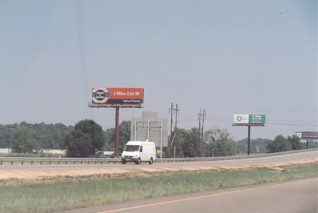 I-55 0.3 mi S/O Hwy 74 WS, S/F