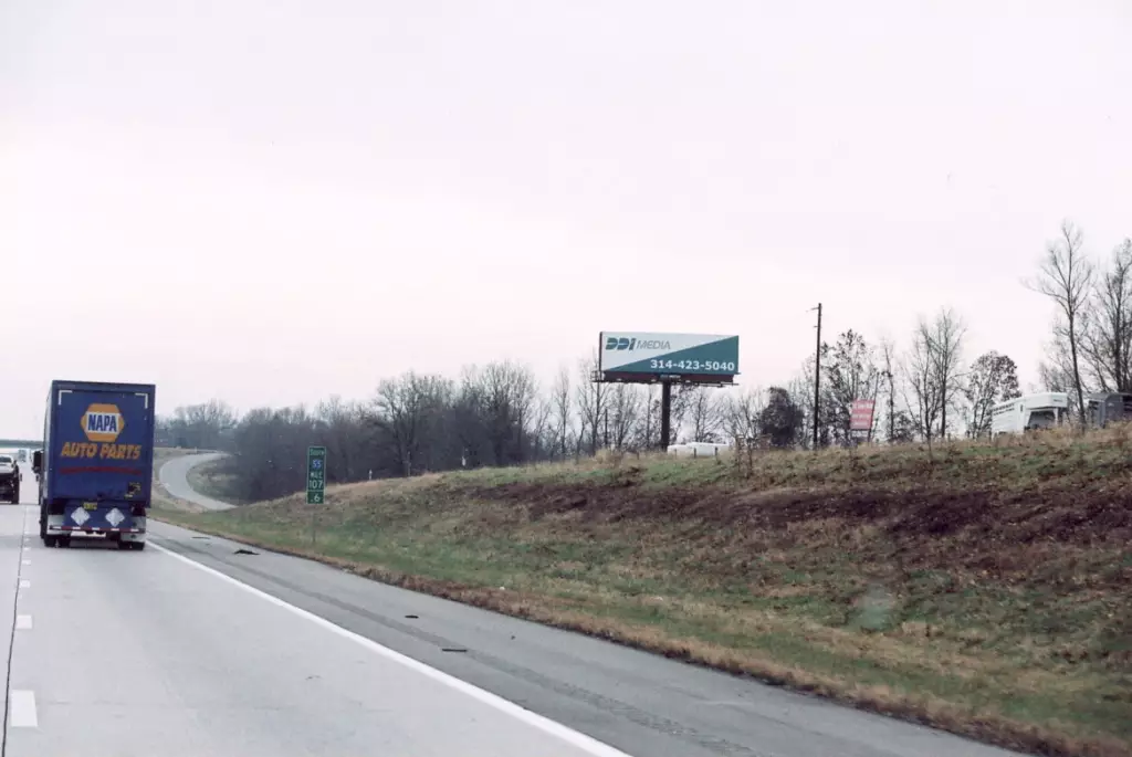 I-55 3.9 mi S/O Hwy E, Exit #111 WS, N/F