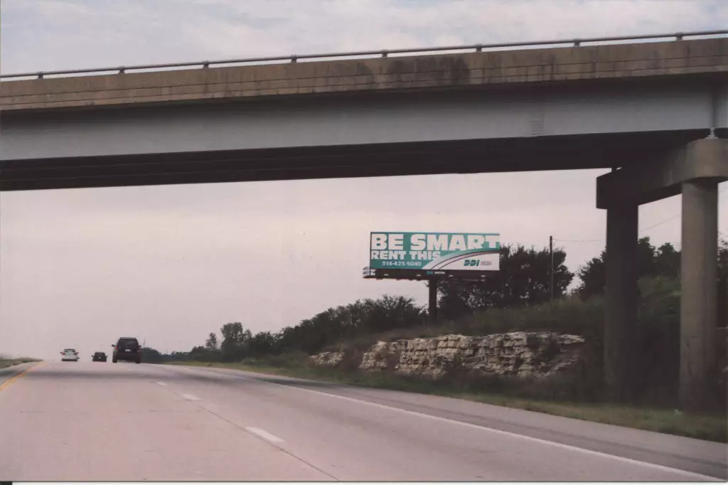 I-55 1.8 mi N/O Route M/Brewer Overpass, Exit #135 ES, S/F