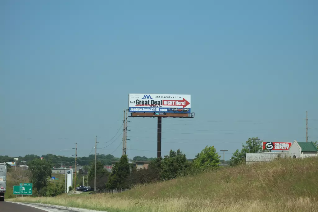 I-70 0.5 mi E/O Range Line Drive Exit NS, E/F