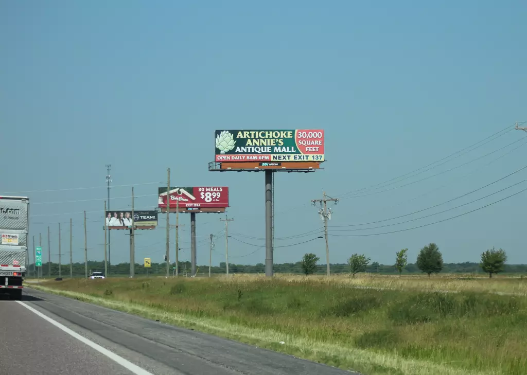 I-70 3.8 mi W/O Exit #144 NS, E/F