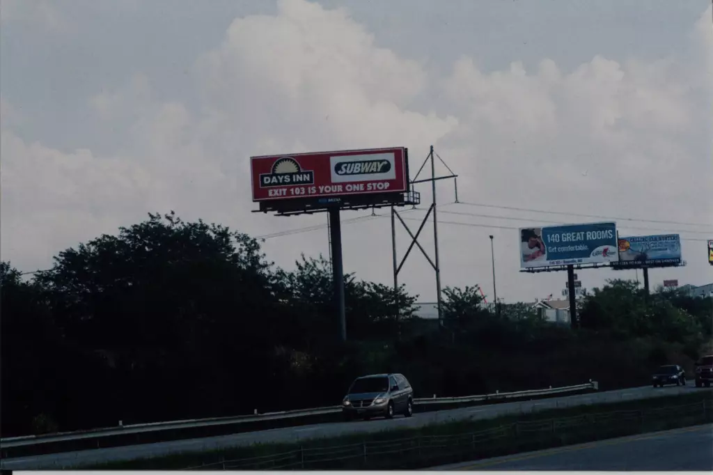 I-70 0.5 mi W/O Booneville Exit #101 NS, W/F