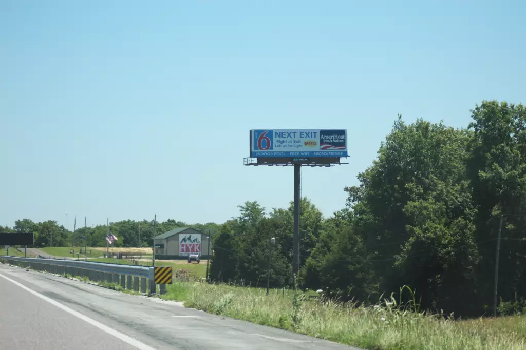 I-70 1.7 mi E/O Highway M SS, W/F