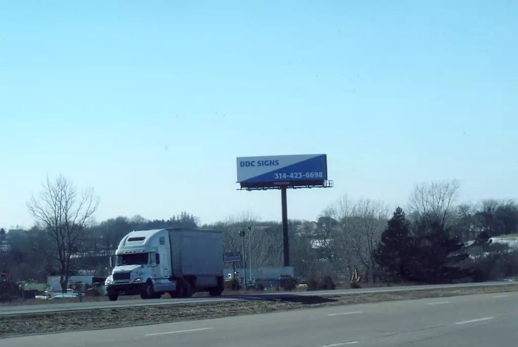I-80 1.9 mi E/O Exit #104 SS, E/F
