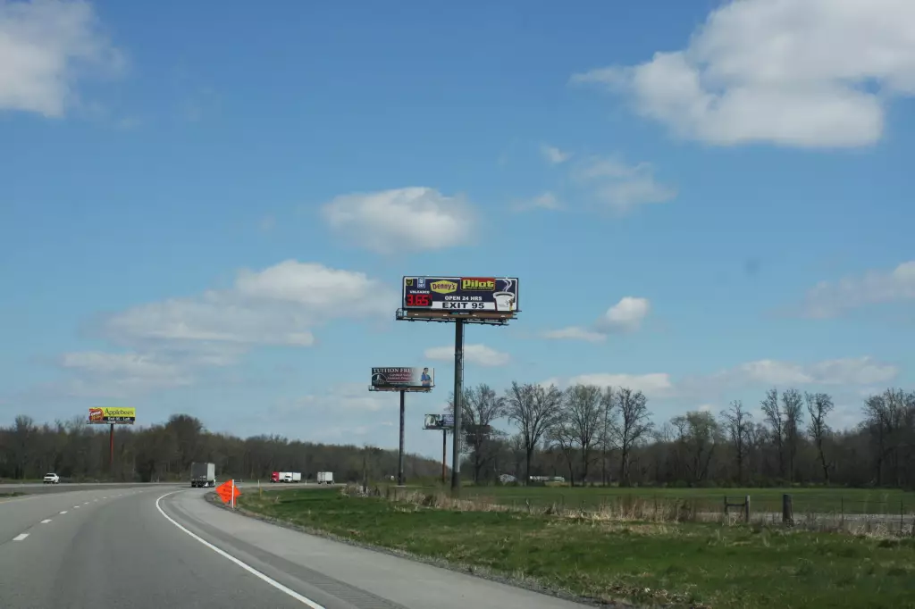 I-57 5.3 mi S/O I-64 ES, S/F