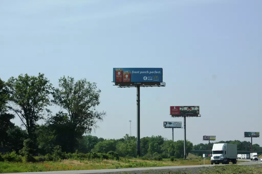 I-57 5.2 mi S/O I-64 ES, N/F