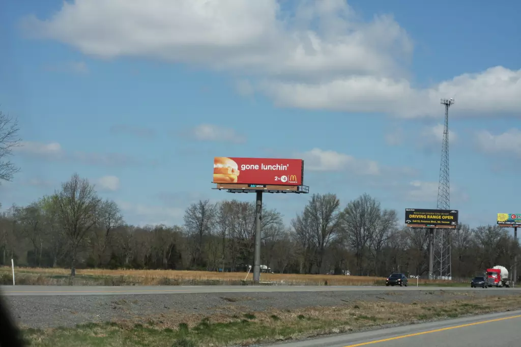 I-57 5.8 mi S/O I-64 WS, S/F