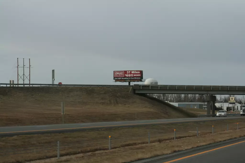 I-44 660 ft W/O Exit #46 SS, E/F