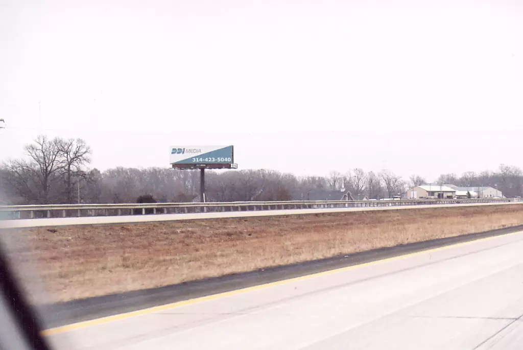 I-44 0.5 mi E/O Exit #46 NS, W/F