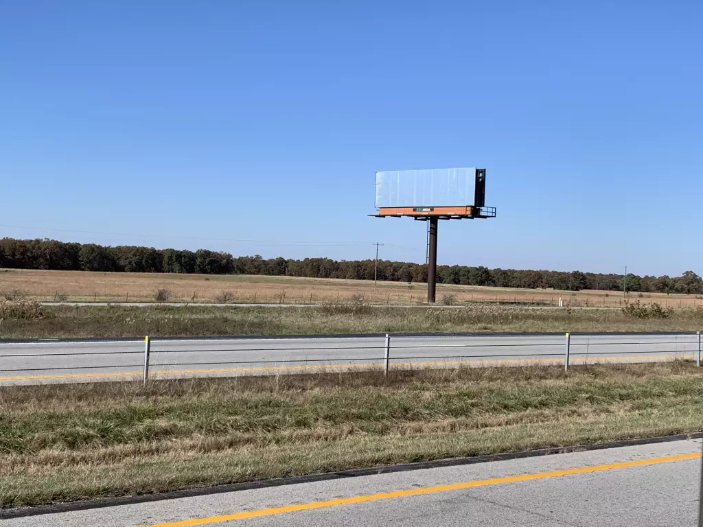 I-44 mm 104.8 NS, W/F