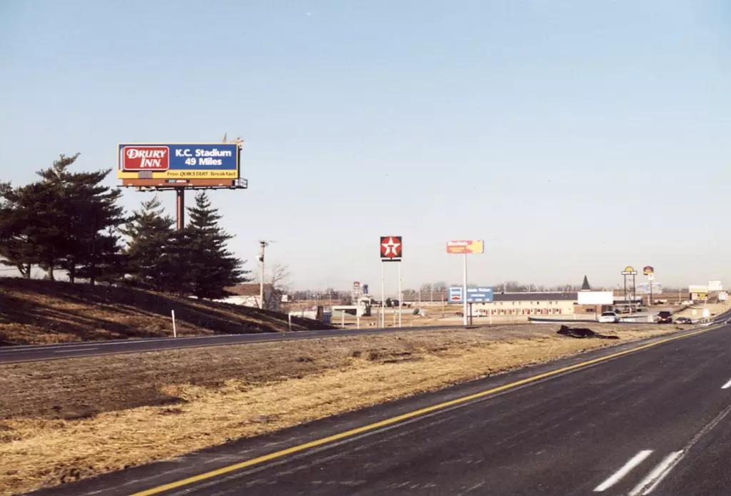 I-70 0.125 mi E/O Exit #58 SS, E/F