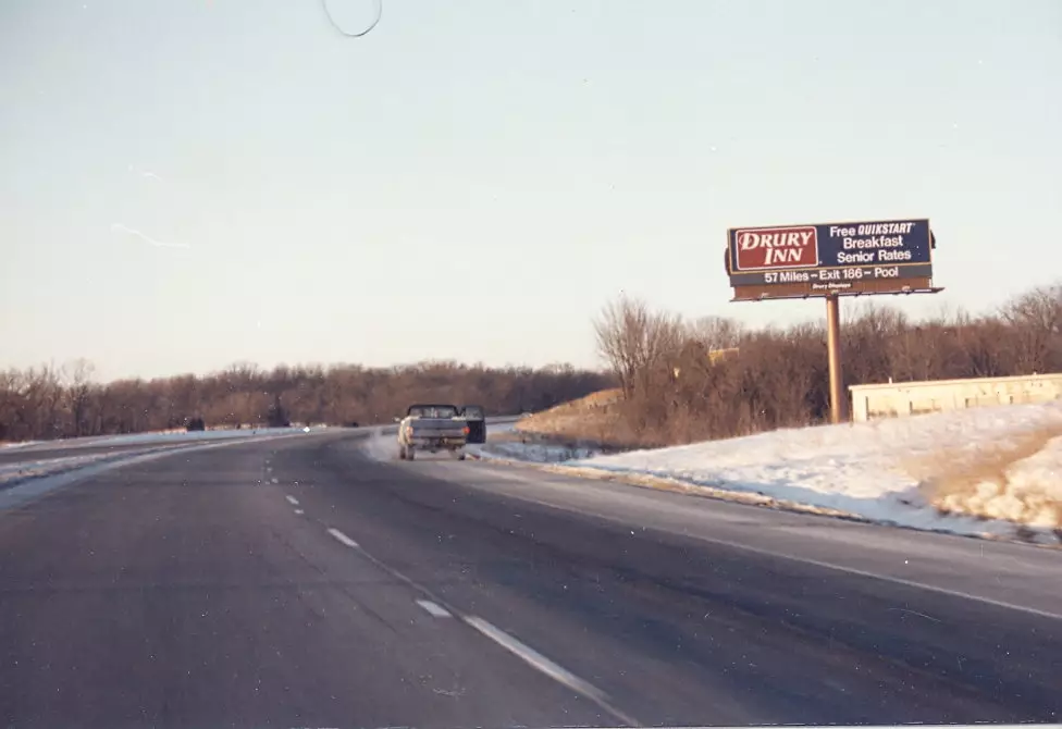 I-44 5 mi E/O St. Clair, MO (@ MM 243) NS, E/F