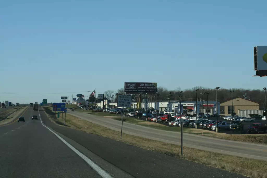 I-44 W/O Exit #226 NS, E/F