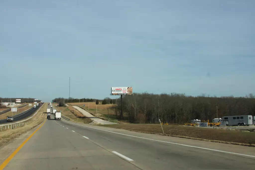 I-44 0.3 mi E/O Hwy 19 Overpass SS, W/F