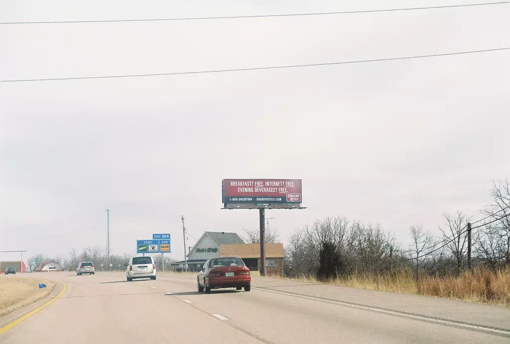 I-44 2.5 mi E/O Rolla @ MM #190 SS, W/F