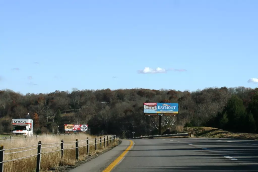 I-44 2.1 mi W/O Rolla @ Exit #184 SS, W/F