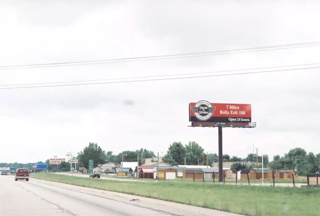 I-44 0.5 mi E/O St. James Exit NS, E/F