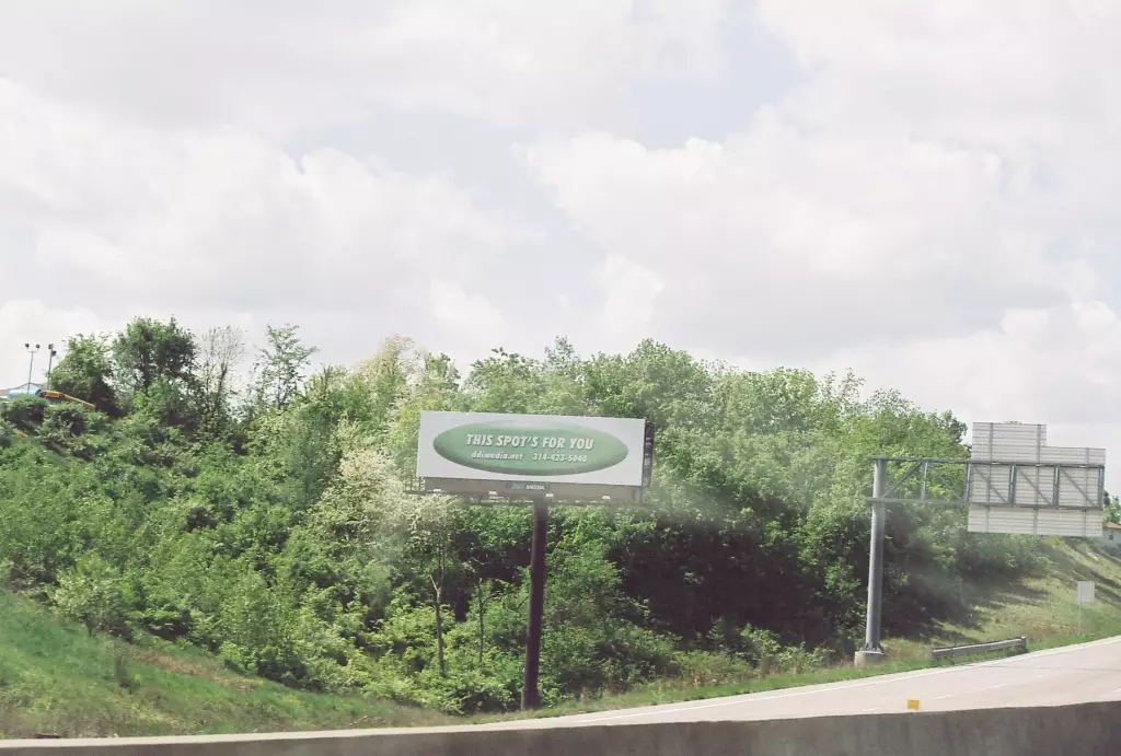 I-44 1000 ft E/O Exit #185 SS, E/F