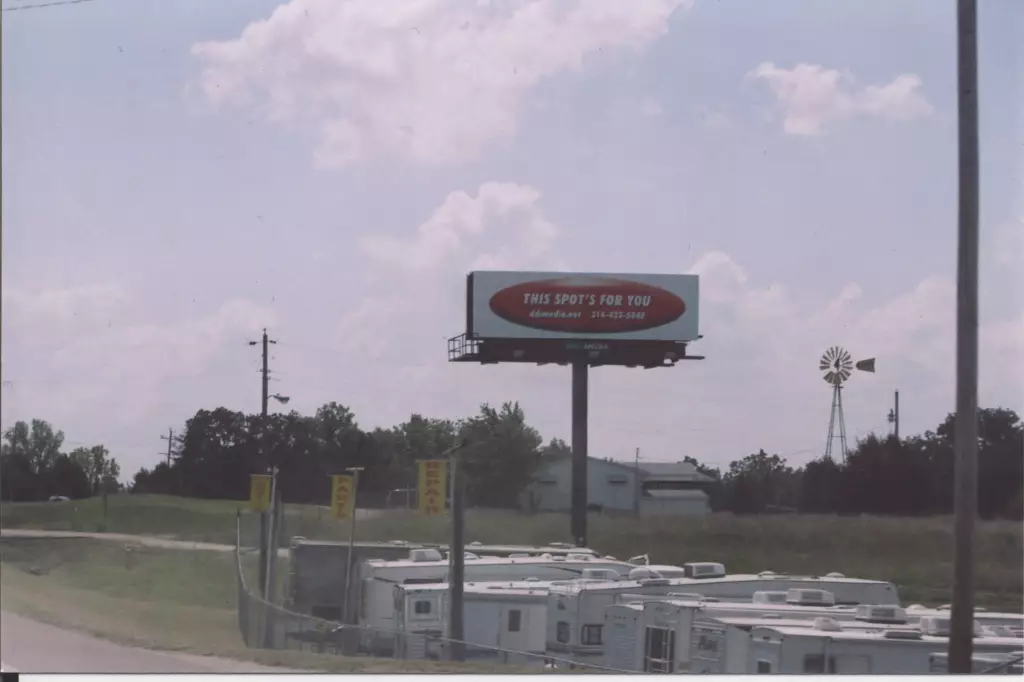 Hwy 47 1.9 mi N/O I-44 WS, N/F