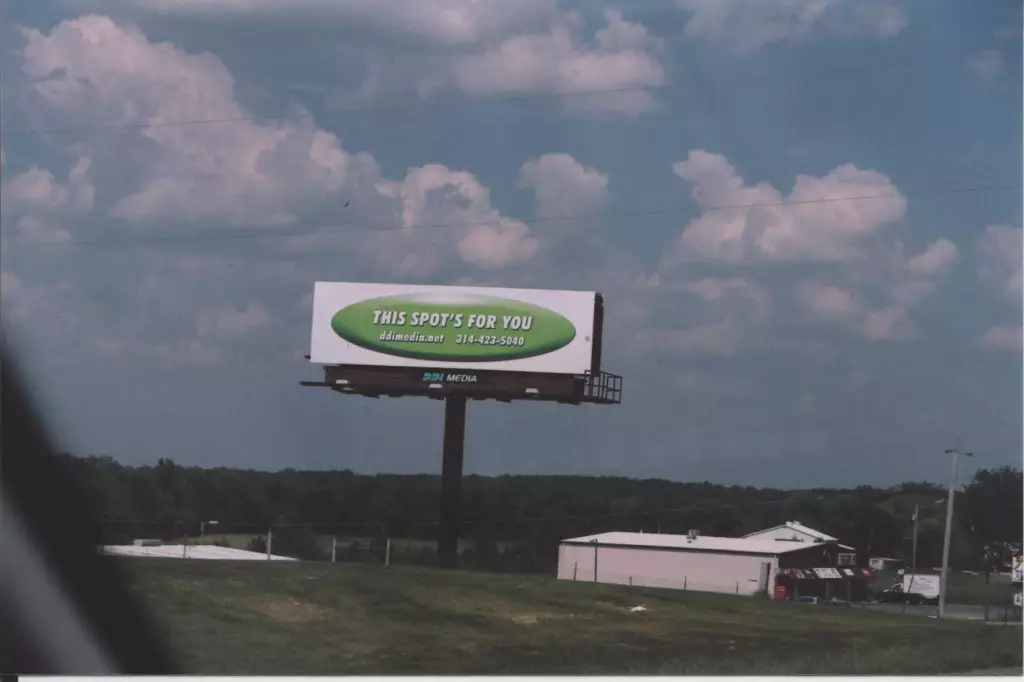 Hwy 47 1.9 mi N/O I-44 WS, S/F