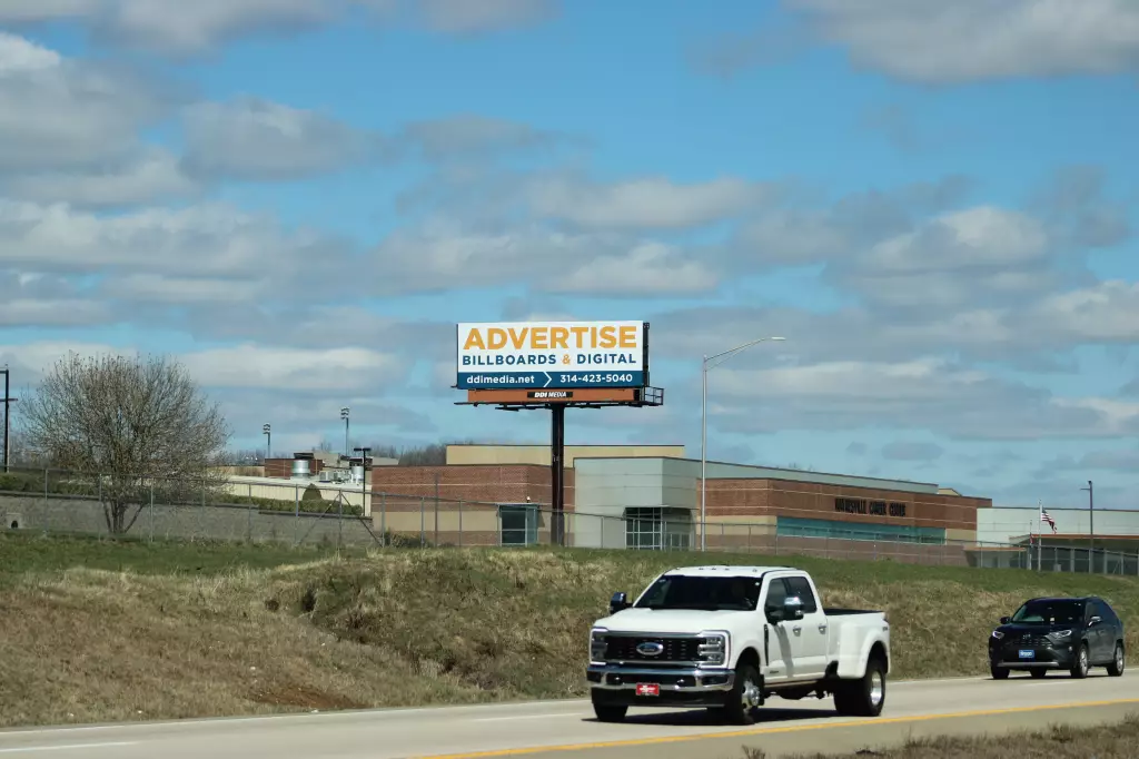 500 GW Ln N/S, 0.57 mi N/O H