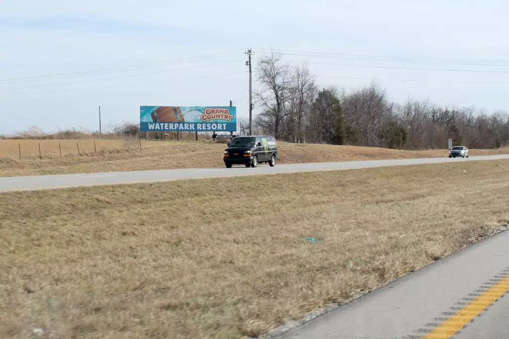 5849 Selmore Rd E/S, 0.50 mi E/O EE, N/F