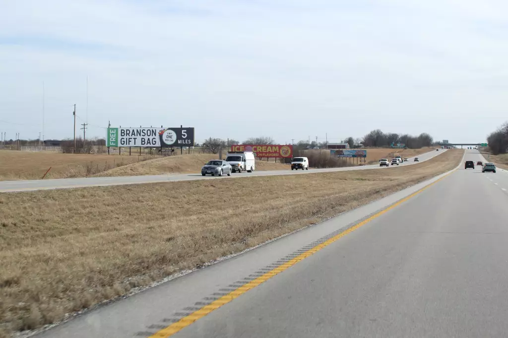 5435 Selmore Rd E/S, 0.78 mi N/O EE, N/F