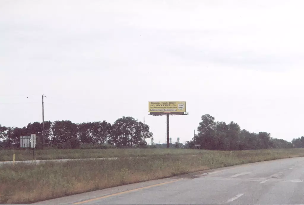 Hwy 63 1400 ft N/O Hwy 71 WS, S/F