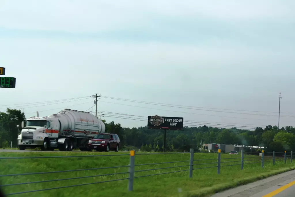 I-65 @ North Side of Exit 46 ES, N/F