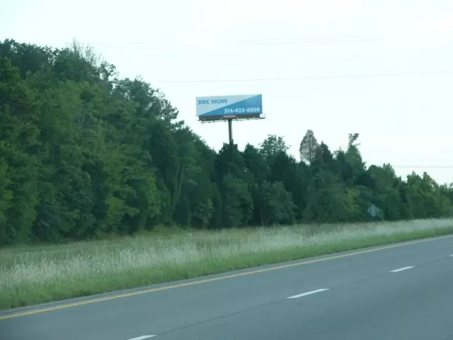 I-65 3.9 mi N/O Route 99, Exit #46 ES, N/F